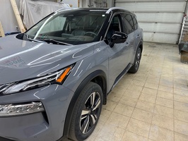 rogue windshield.jpg